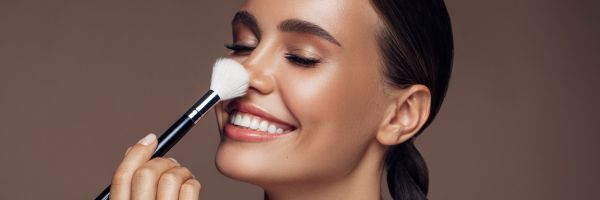 , Exploring the Crossroads of Skincare and Makeup: How to Choose Products That Benefit Your Skin